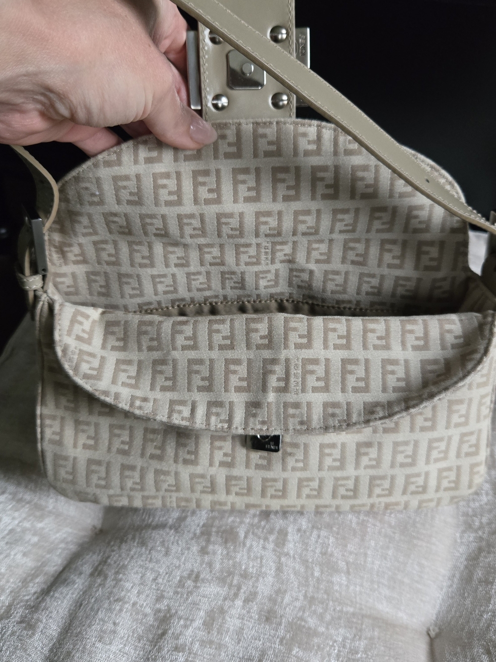 Fendi Zucchino FF Baguette - Picture 10 of 16